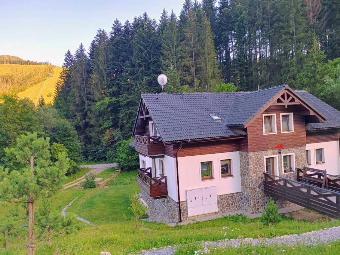 Apartman Grun -Vratna-Paseky Žilina Esterno foto